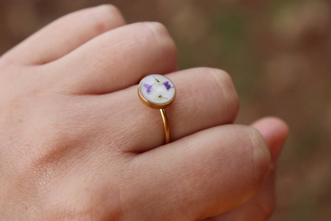 Cora Bloom — Wild Violet Ring