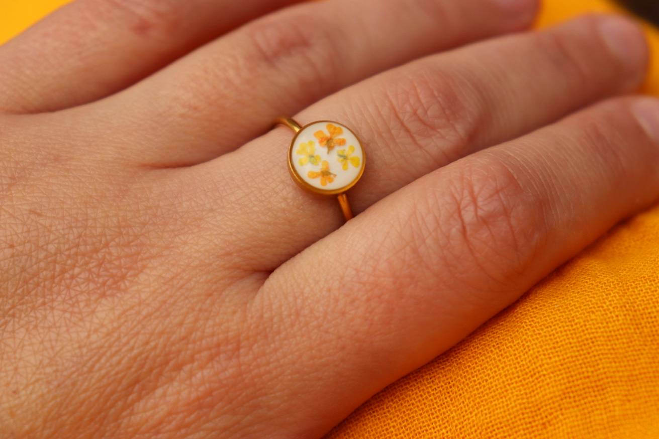 Cora Bloom — Buttercup Ring