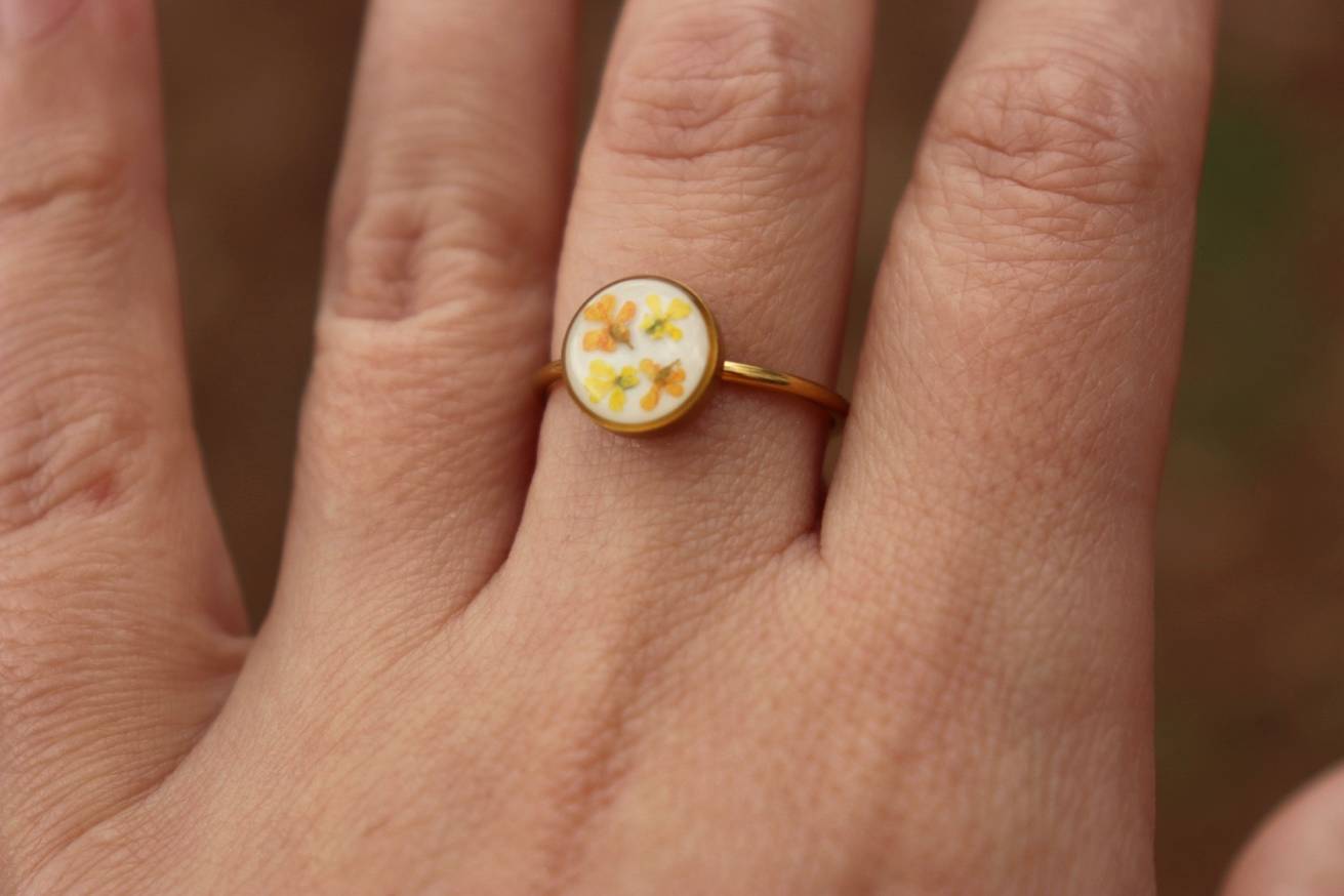 Cora Bloom — Buttercup Ring