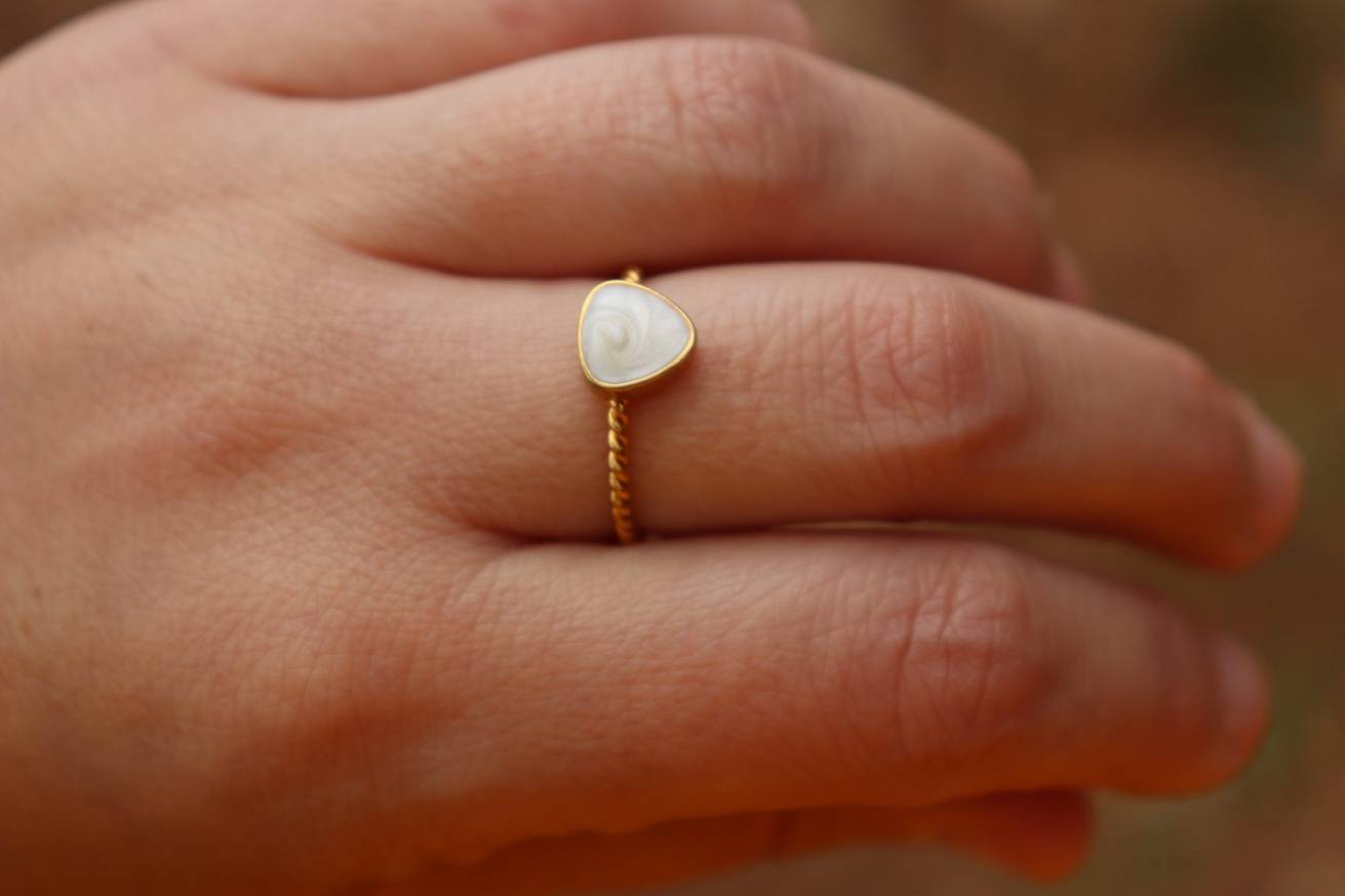 Eden Raindrop Ring