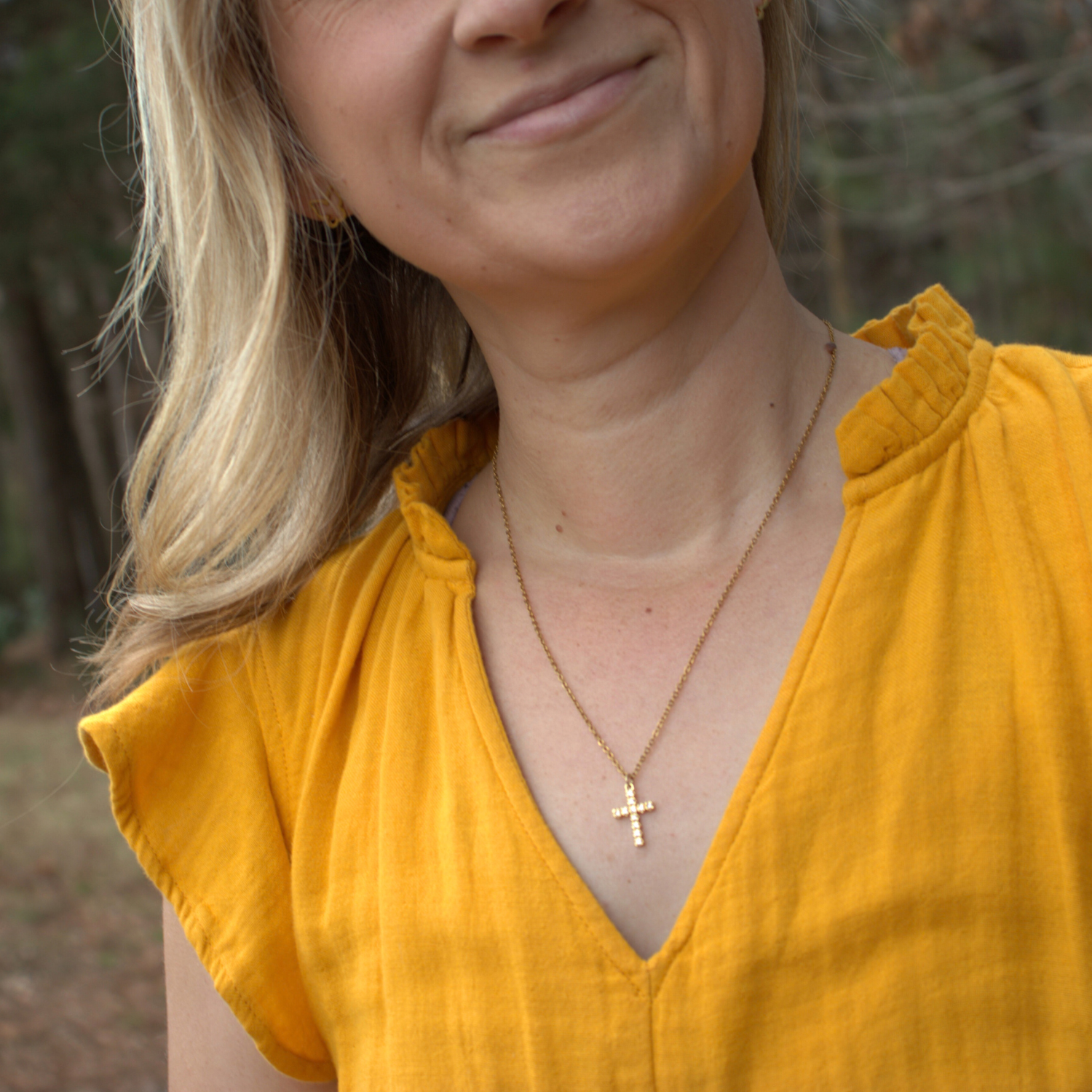 Phoebe Sparkling Cross Necklace