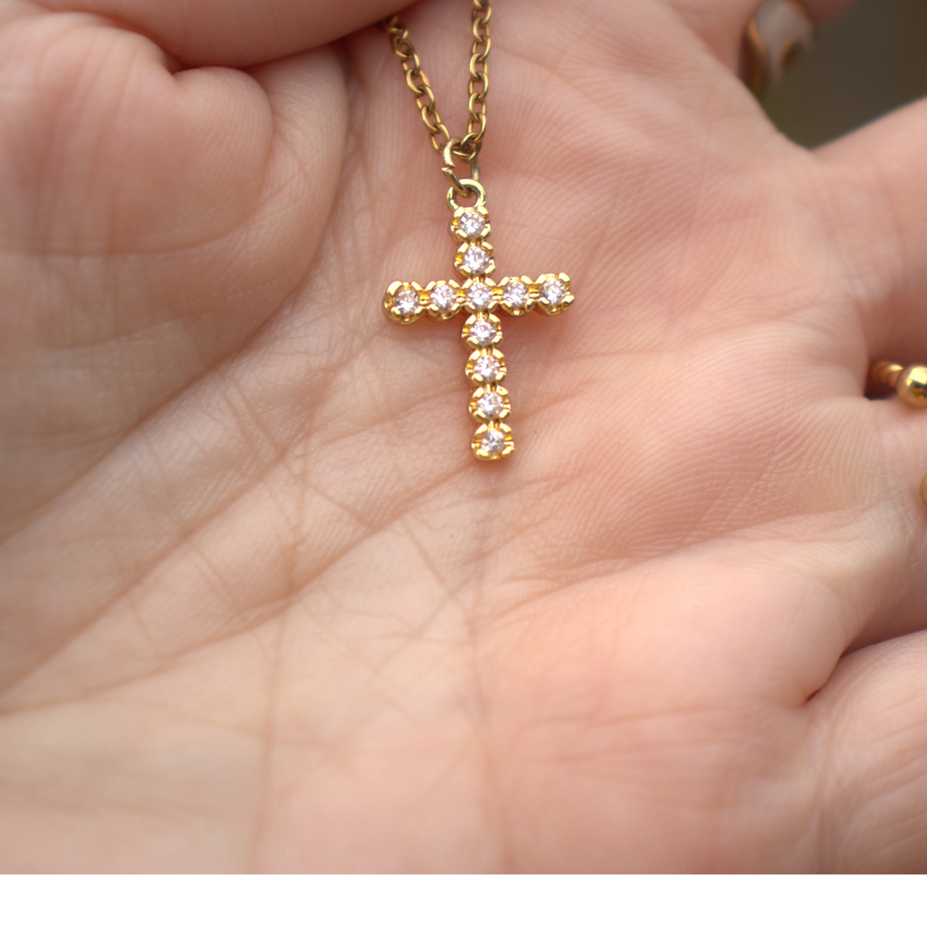 Phoebe Sparkling Cross Necklace