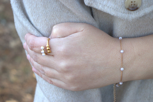 Alice Pearl Bracelet
